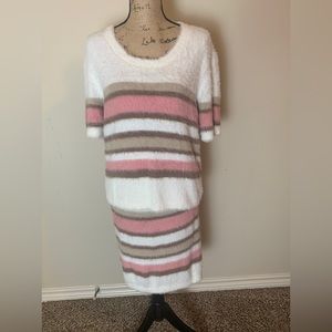 2 piece skirt, top set. Fuzzy material, off white, tan and pink colors